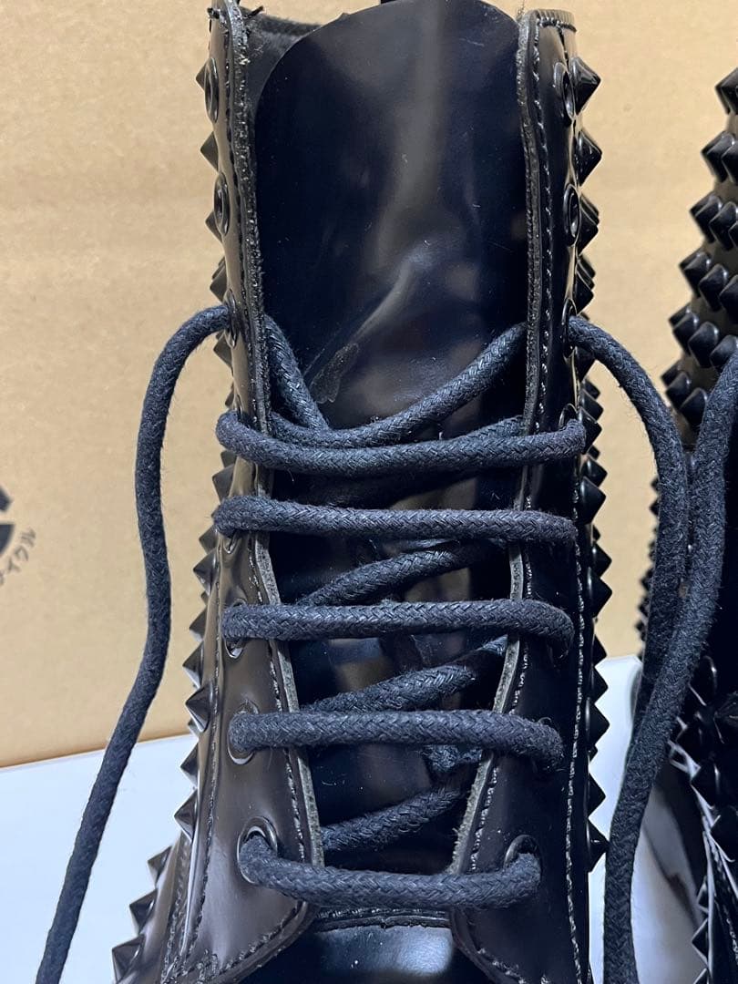 ドクターマーチン 24cm 8ホール スタッズ　Dr.Martens