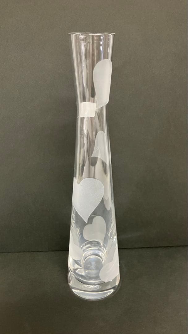 新品未使用　バカラ Baccarat 一輪挿し　ハート柄