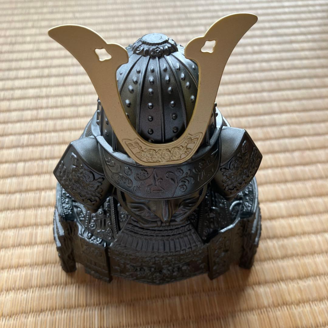 ニッカウイスキー　 GOLD & GOLD 白　鎧兜付　　43度　750ml