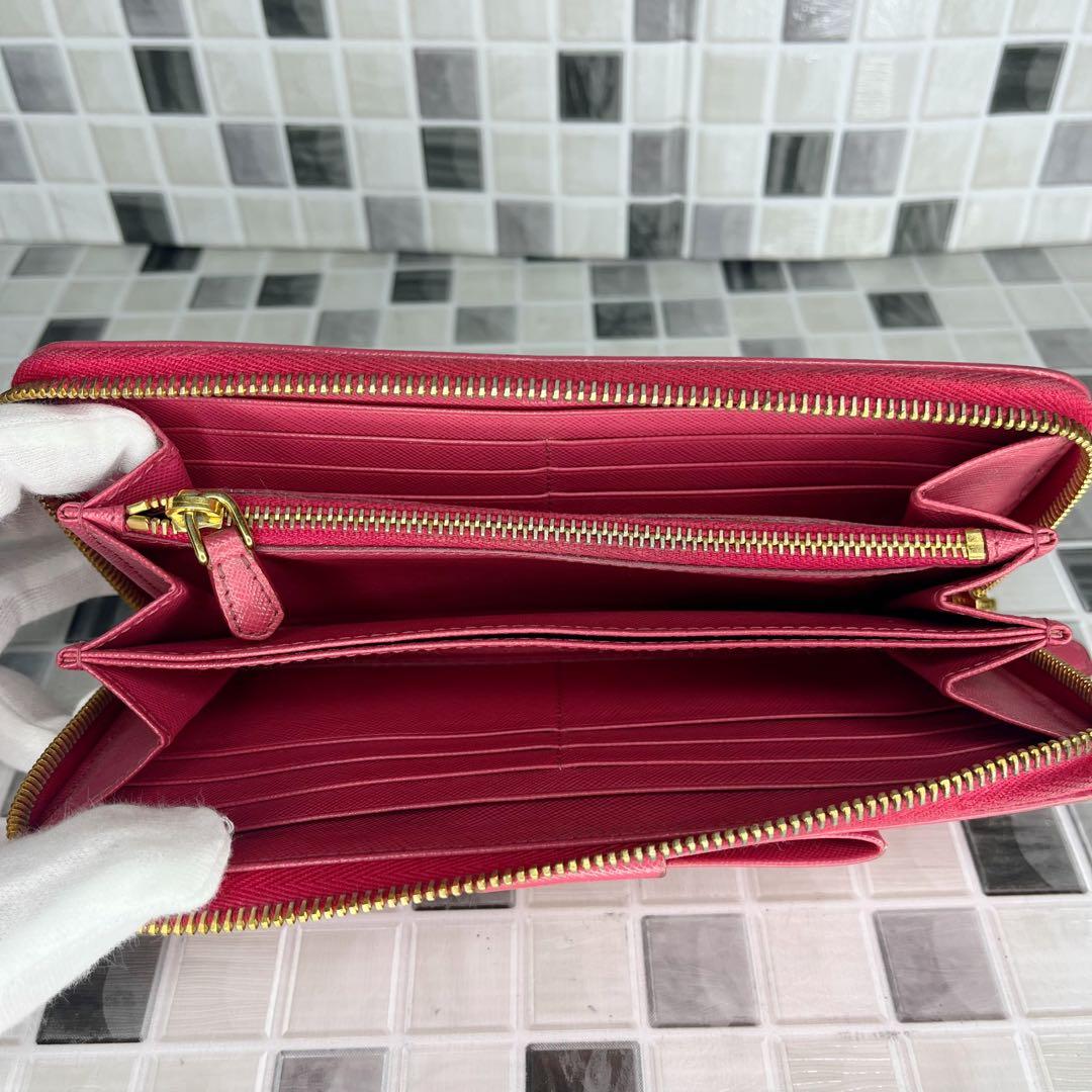PRADA プラダ 長財布　ラウンドファスナー