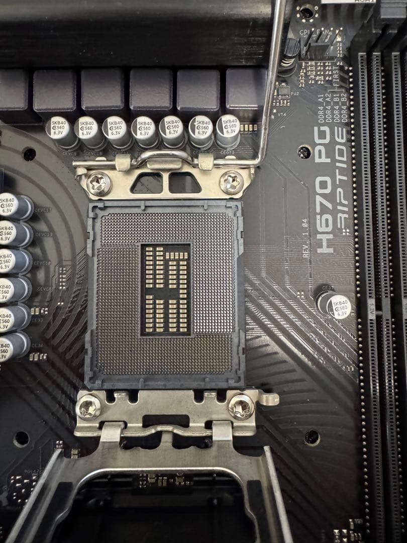 【中古】ASRock製H670 PG Riptideマザーボード