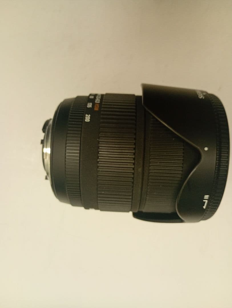 レンズ(ズーム) SIGMA 18-200mm f/3.5-6.3 DC OS