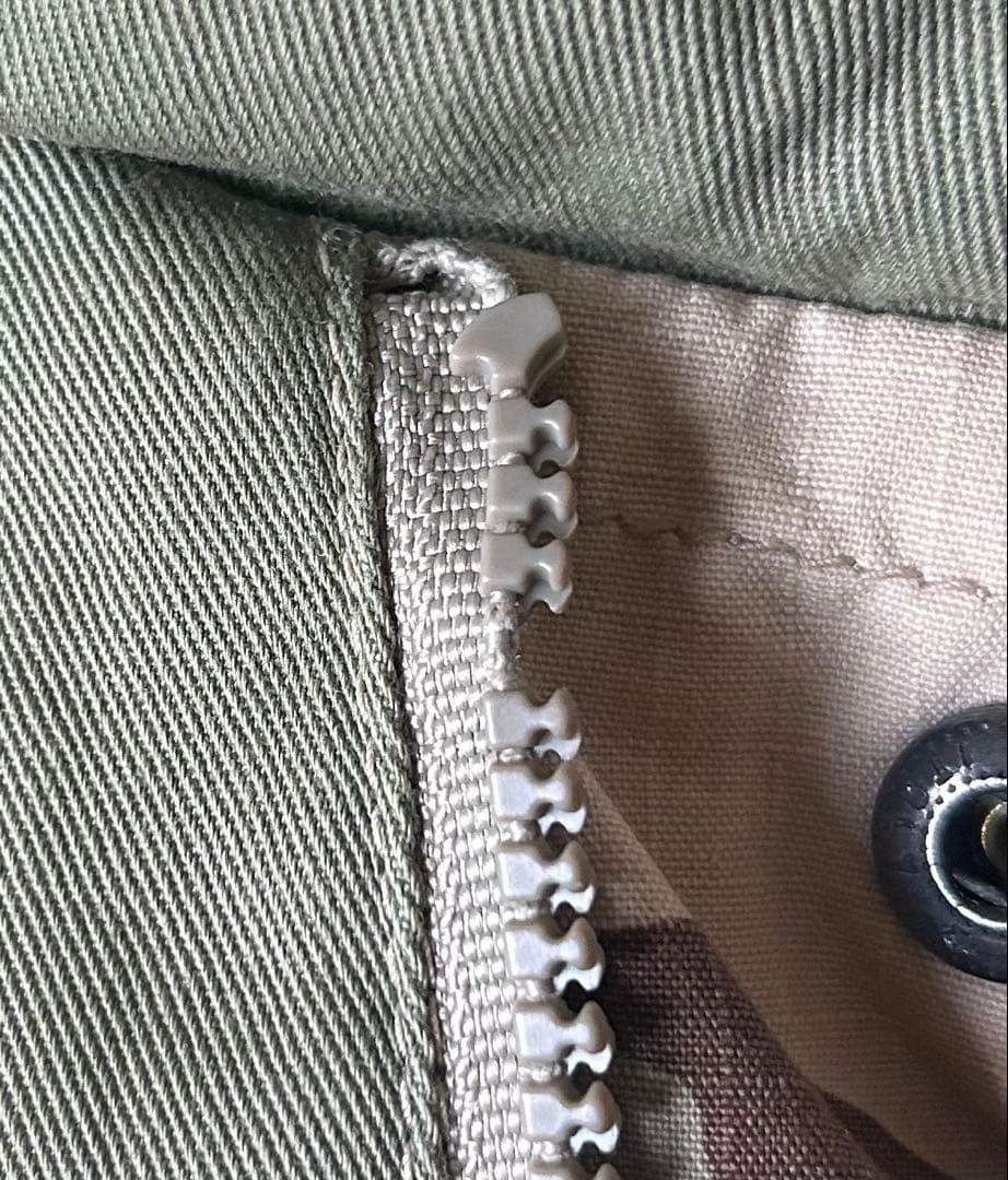 FROM JAPAN公式アカウント01 　迷彩柄 ダウンベスト