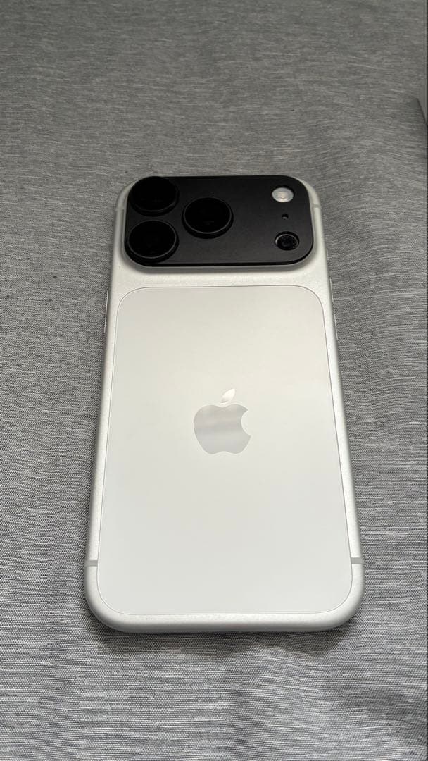 【匿名配送可】 iPhone17Pro 256GB シルバー　本体