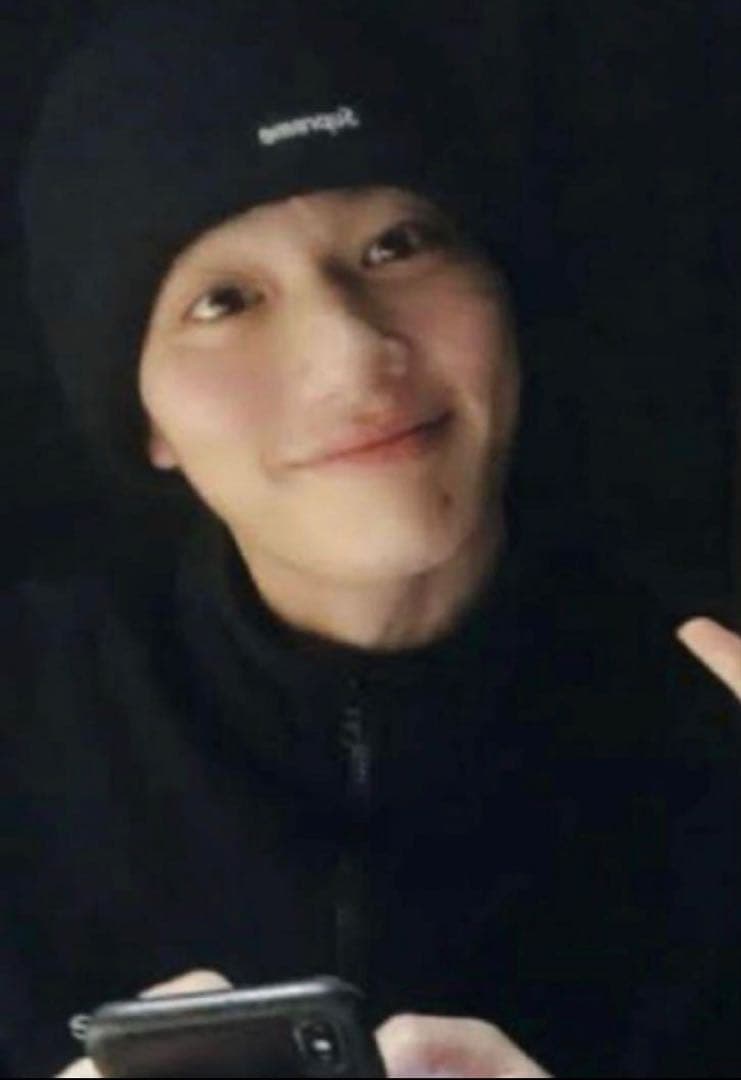 野村周平着用 supremeモヘアビーニー　FW24