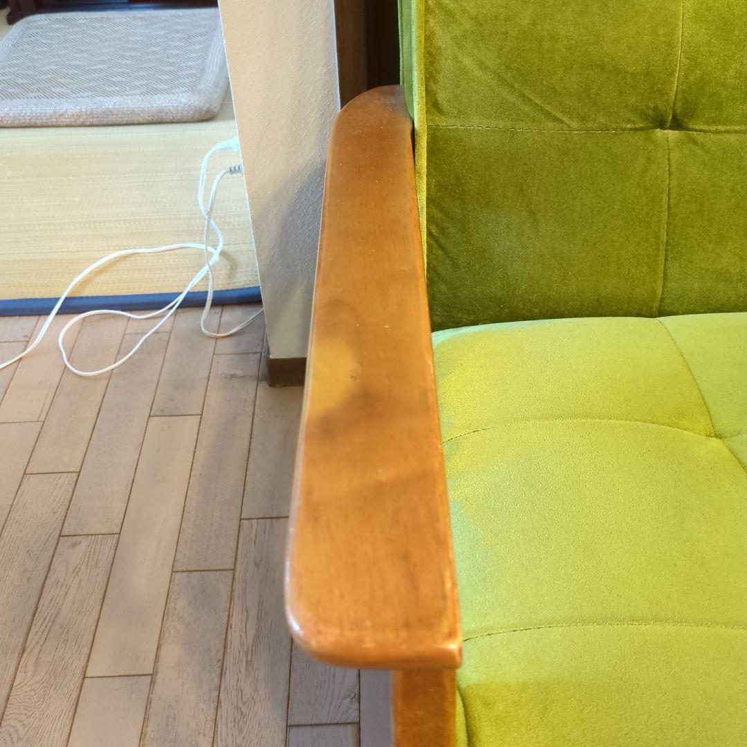 イキカグ IKIKAGU　アンティーク風2人掛けソファ　ベロア調の生地　グリーン