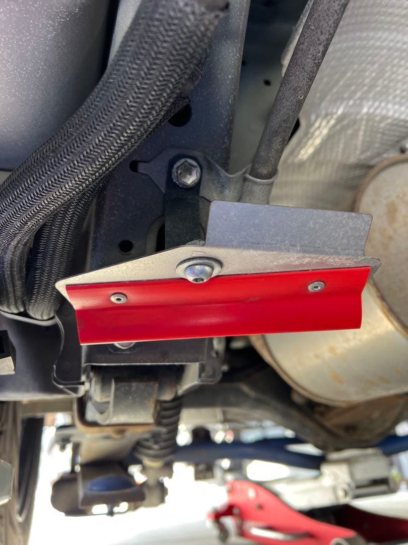 200系ハイエース(2WD）グランドエフェクター【GE1フロント・GE2リア】