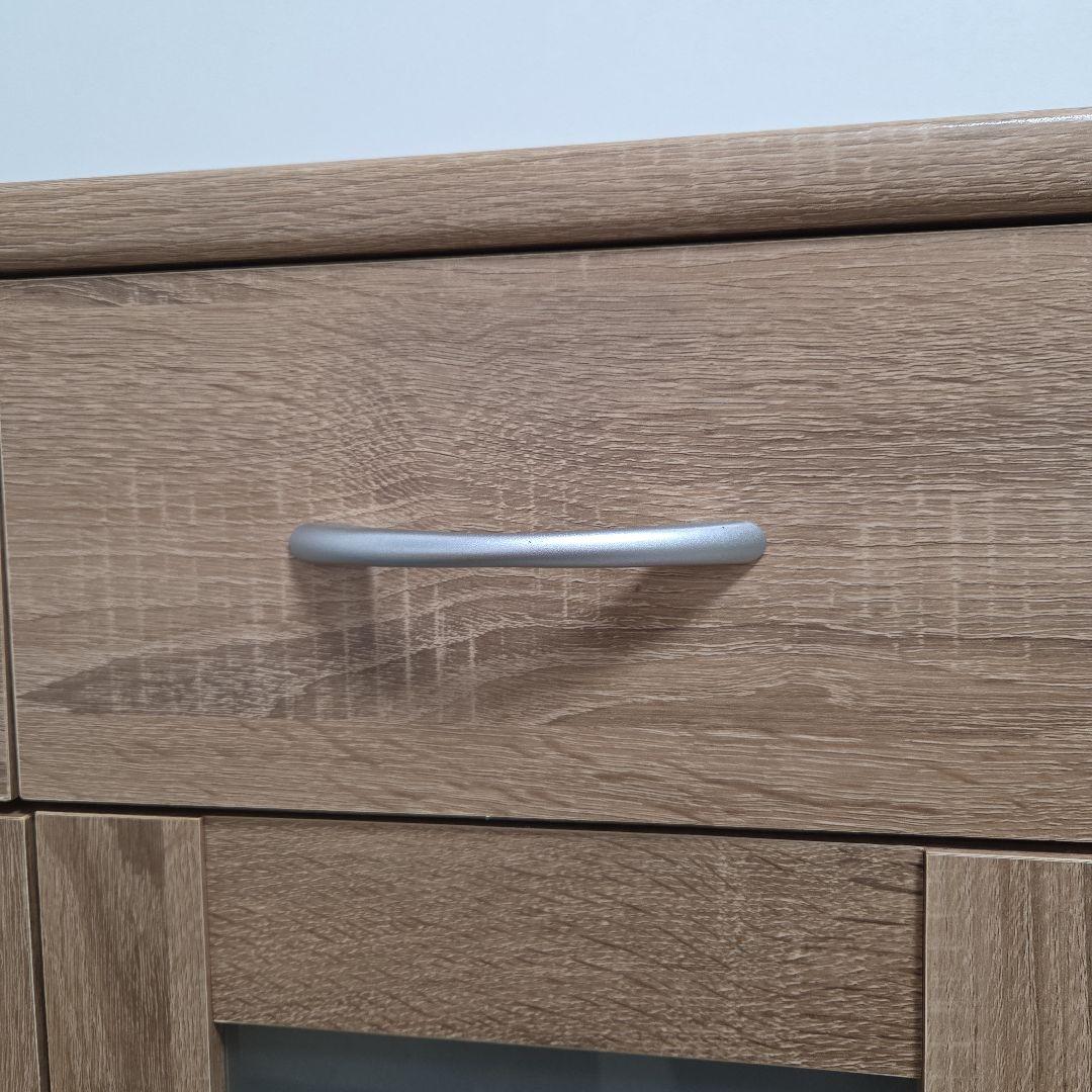 キッチンカウンター　食器棚　キッチンボード