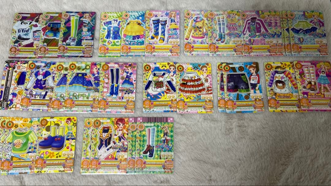 【金曜日まで限定値下げ早い者勝ち‼️】アイカツカード　初期　まとめ売り⭐︎