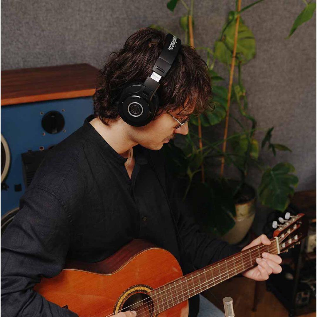 オーディオテクニカ ATH-M40x モニターヘッドホン　専用ポーチ付き