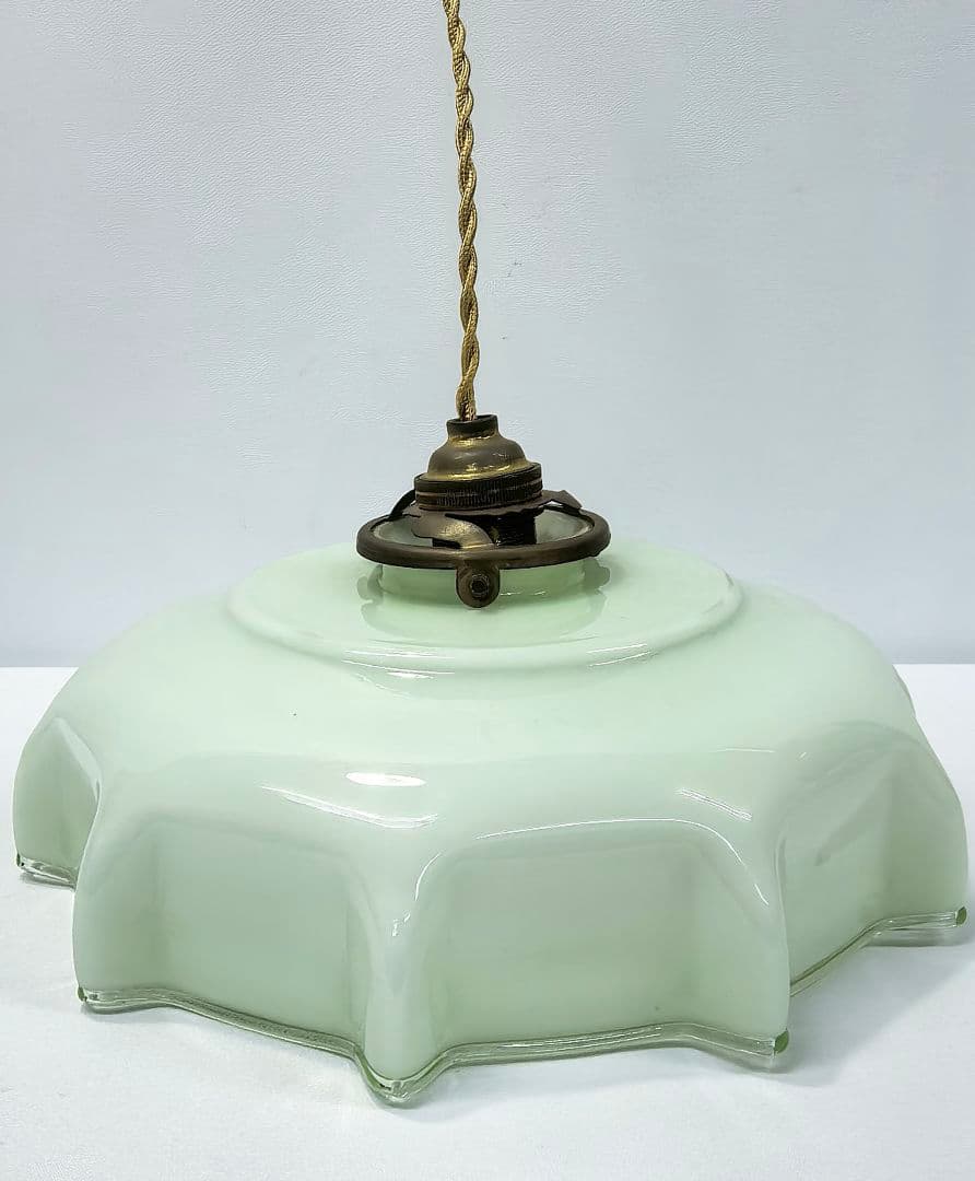 専用　アンティーク 電笠 昭和レトロ 電傘 乳白ガラス レトロ　ウランガラス