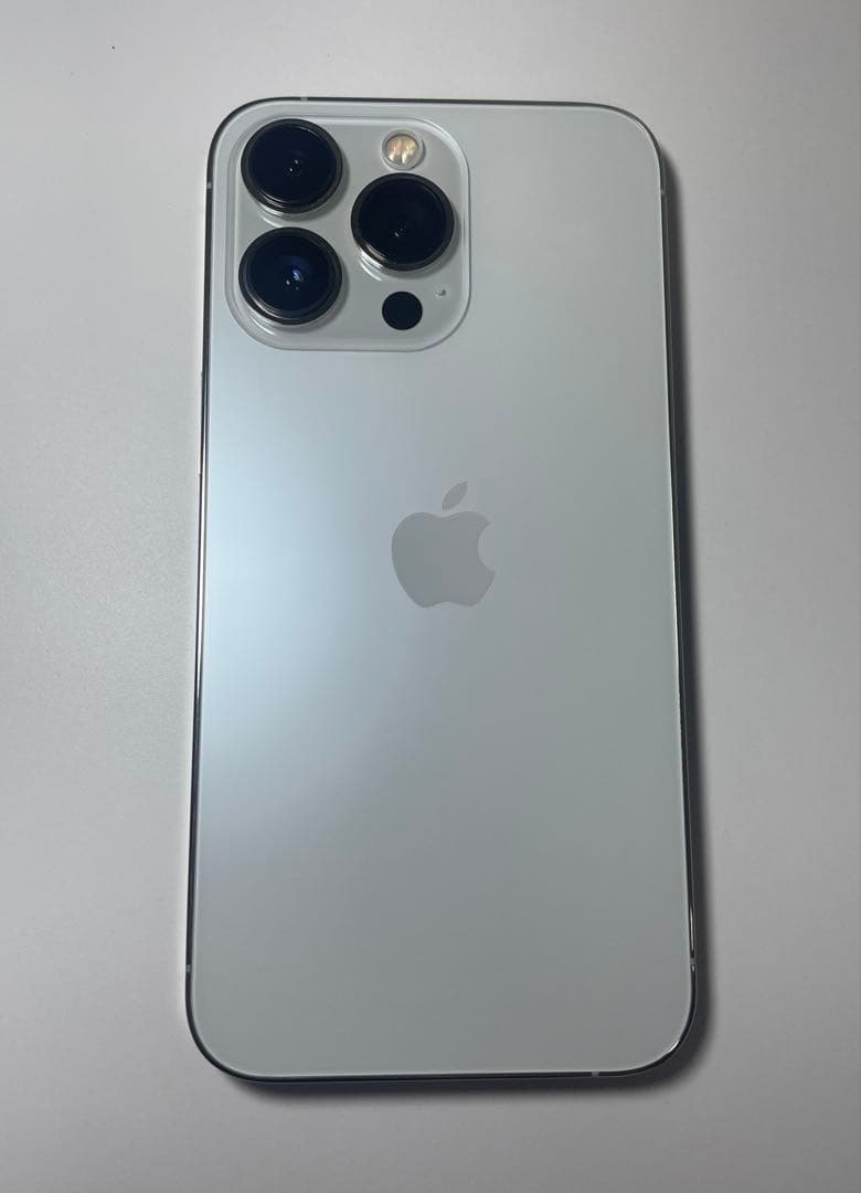 美品！iPhone 13Pro シルバー256GB Simフリー