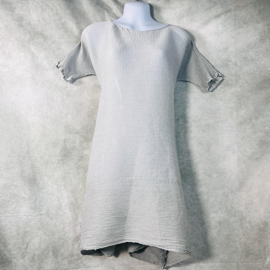 【美品★イッセイミヤケ】 変形プリーツチュニック グレー系 フリーサイズ me