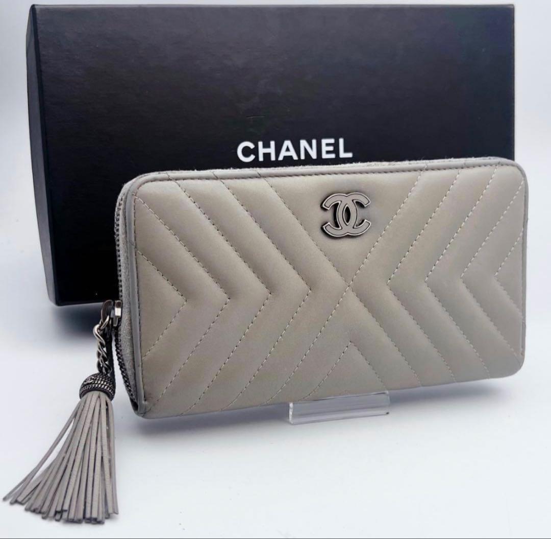 CHANEL グレー キルティング 長財布