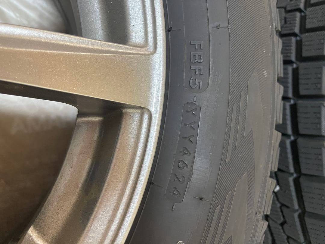 YOKOHAMA iceGUARD 075 17インチ