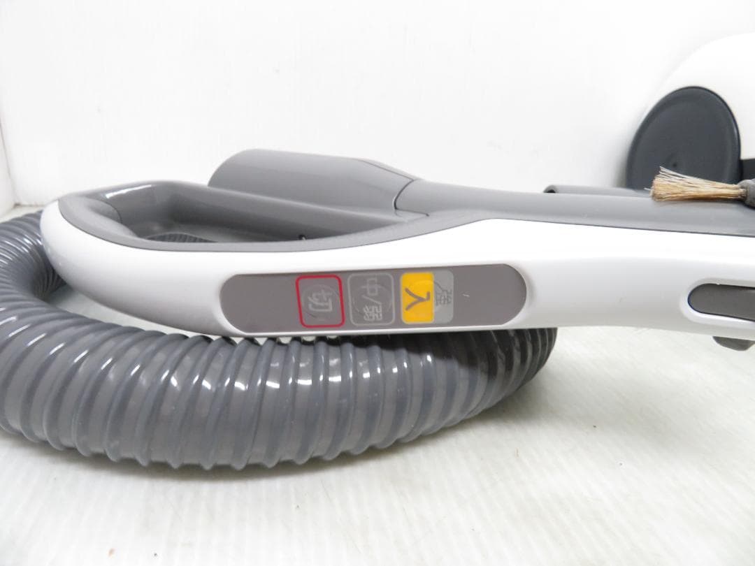 三菱 2023年製 紙パック式掃除機 クリーナー Be-K ペールゴールド