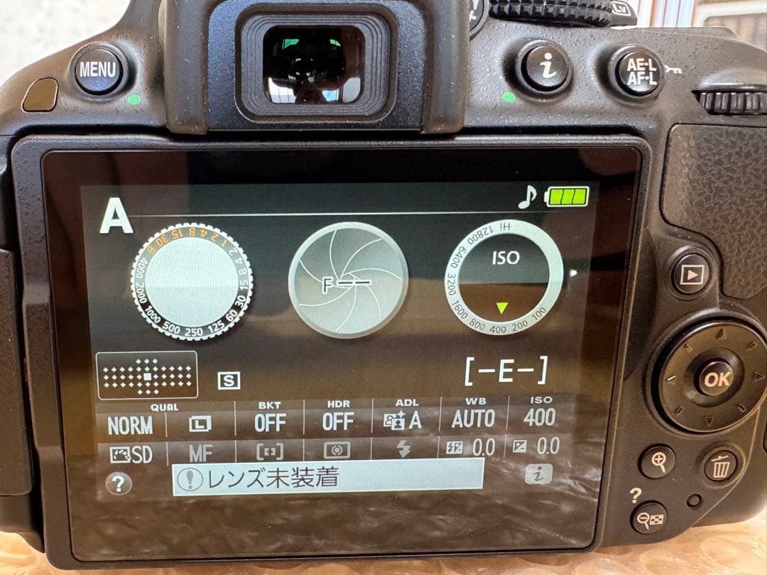 値下げしました。写真追加しました。Nikon D5300 デジタル一眼レフカメラ