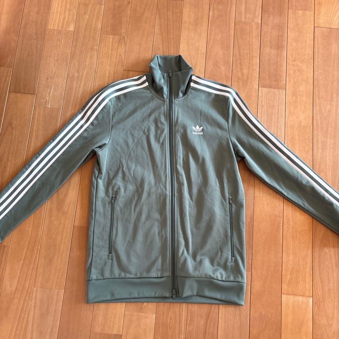 adidasトラックジャケット　ベッケンバウアー くすみグリーン