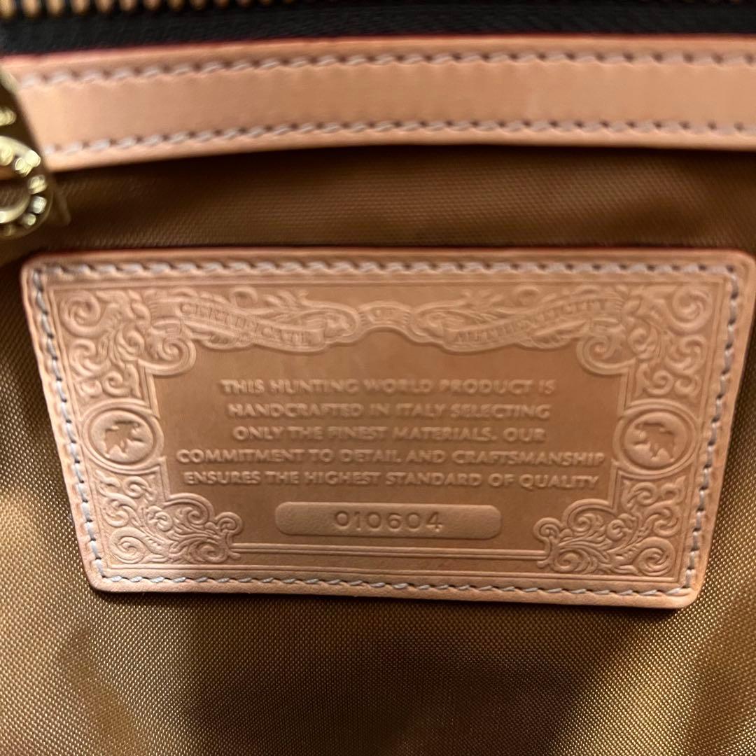 HUNTING WORLDレザー ショルダーバッグ ベージュ