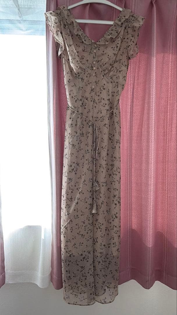 ラメドットフルールドレス　ベージュ