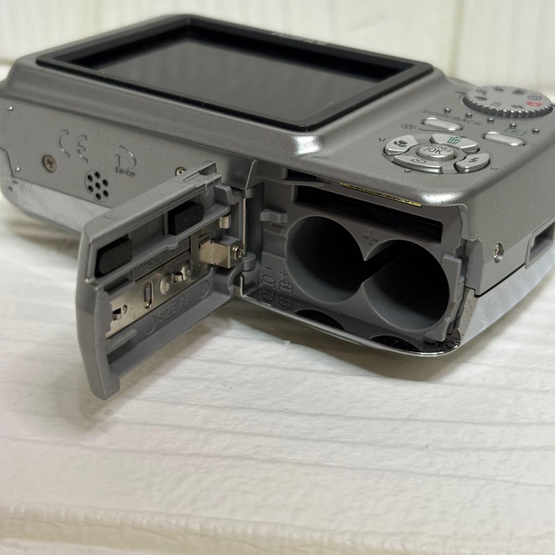 FUJIFILM フジフィルム FinePix A900 シルバーデジタルカメラ