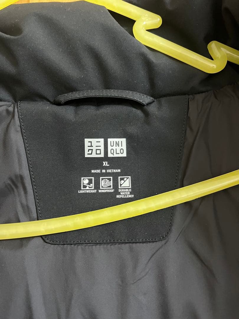 シームレスダウンジャケット　ブラック　XL 新品未使用　ユニクロ　最安値