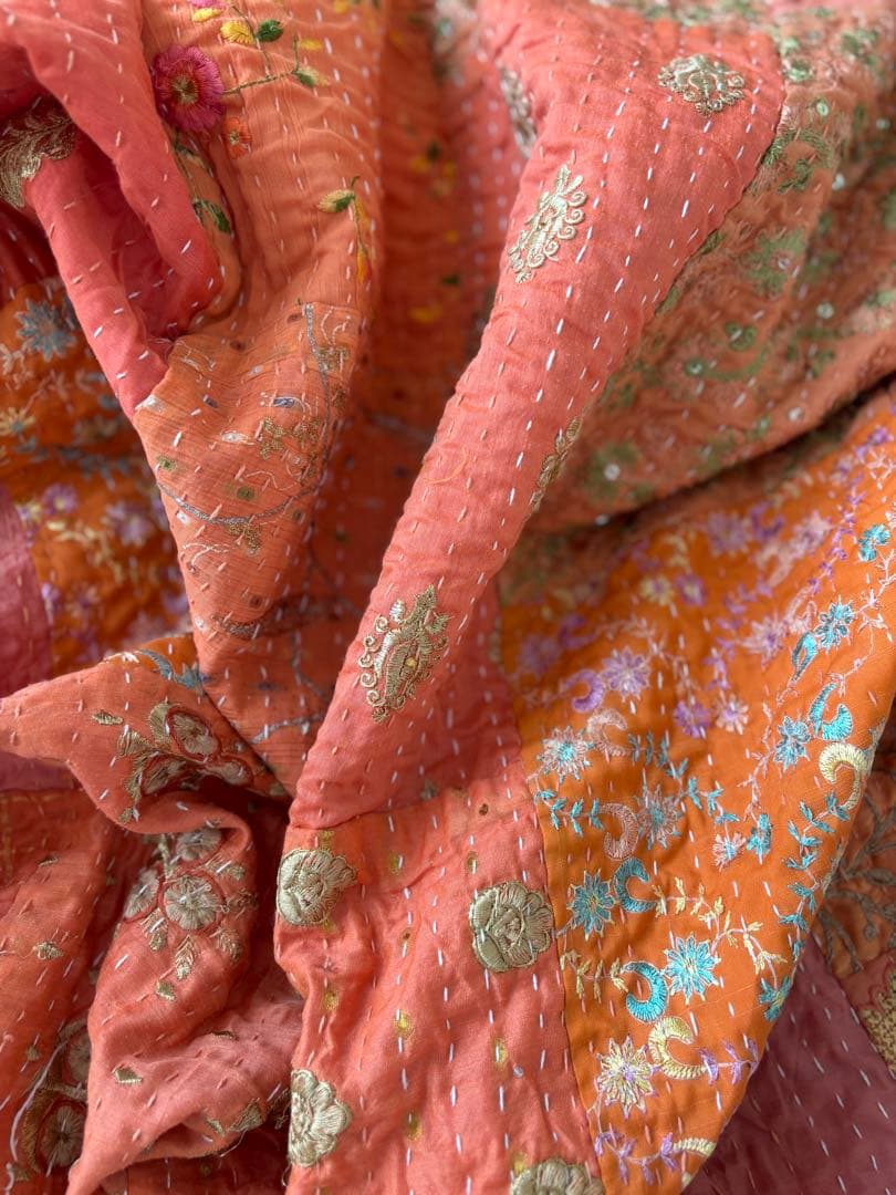 ラリーキルト　インド刺繍　カンタキルト　ヴィンテージ　パッチワーク　マルチカバー