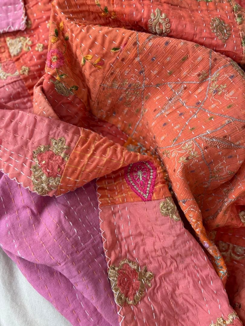 ラリーキルト　インド刺繍　カンタキルト　ヴィンテージ　パッチワーク　マルチカバー