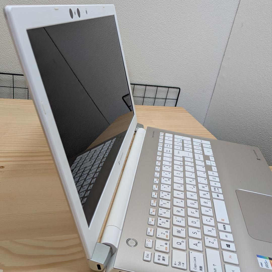 Win11正式対応 11世代 i5 NVMe SSD フルHD ブルーレイ E6