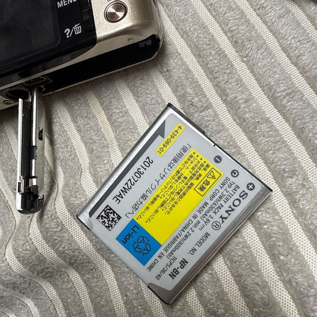 Sony サイバーショット DSC-WX200 デジタルカメラ　ゴールド【2】