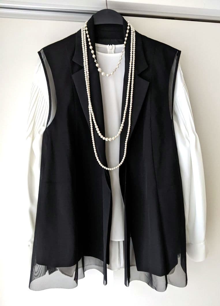 GRACE CONTINENTAL ダイアグラム　チュールオーバーベスト 黒36