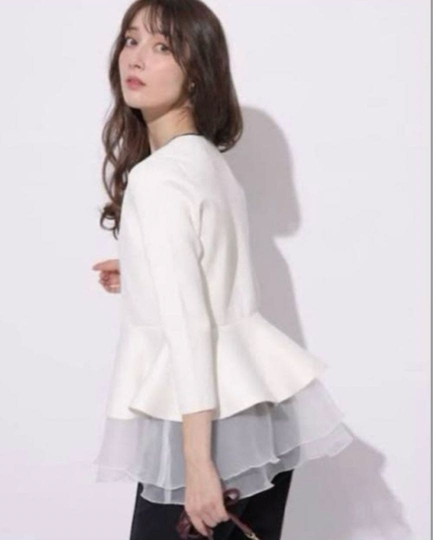 382【新品タグ】Apuweiser-riche フリルペプラムレイヤードニット