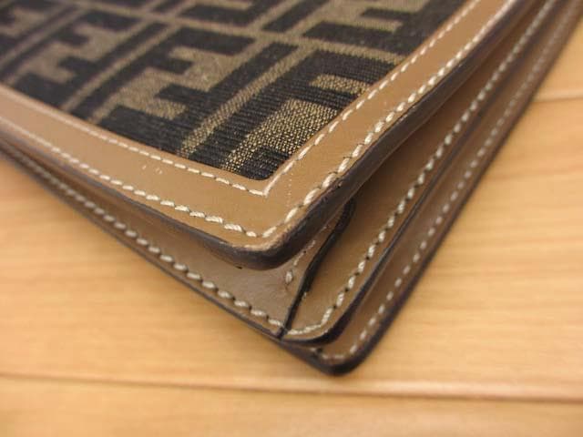 美品 フェンディ 7VA568 FFファブリック オーロック クラッチバッグ