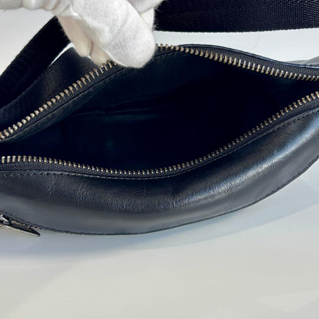 美品 COACH コーチ シグネチャー レザー ボディバッグ ウエストバッグ