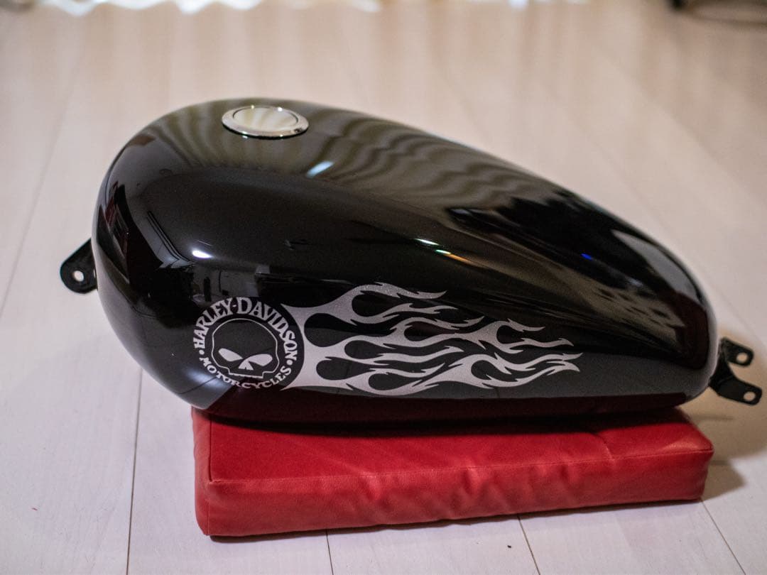 ハーレー　ダビッドソン　スポーツスター、インジェクション用タンク　タンクキャップ