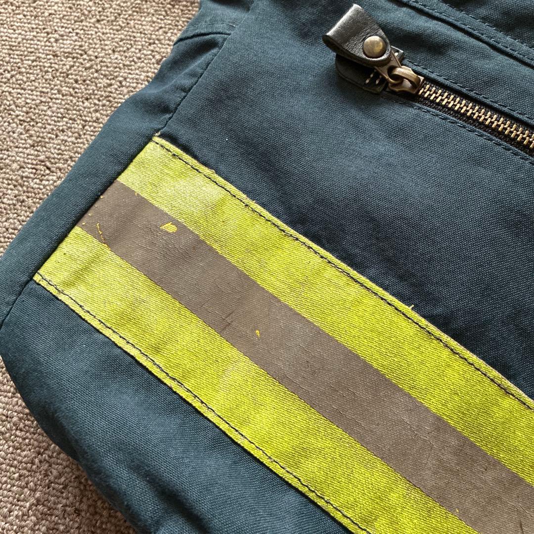 バ*ィ様 消防服を再利用・リデザイン　メッセンジャーバッグ　川崎　一点もの