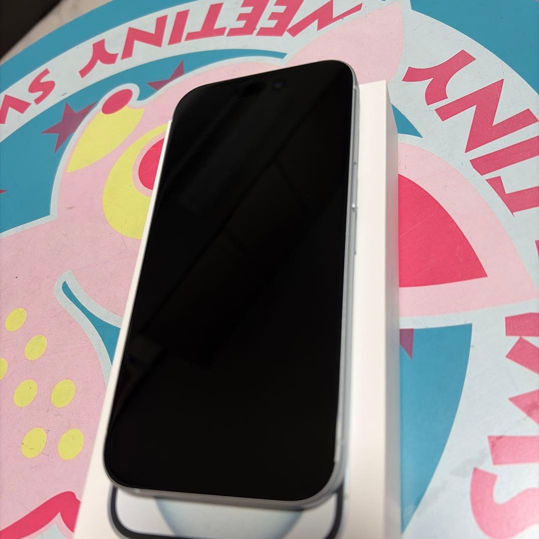 [美品] iPhone15 128g ブルー