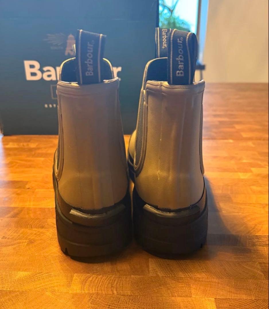 【新品未使用品】Barbour ベージュ ショートレインブーツ