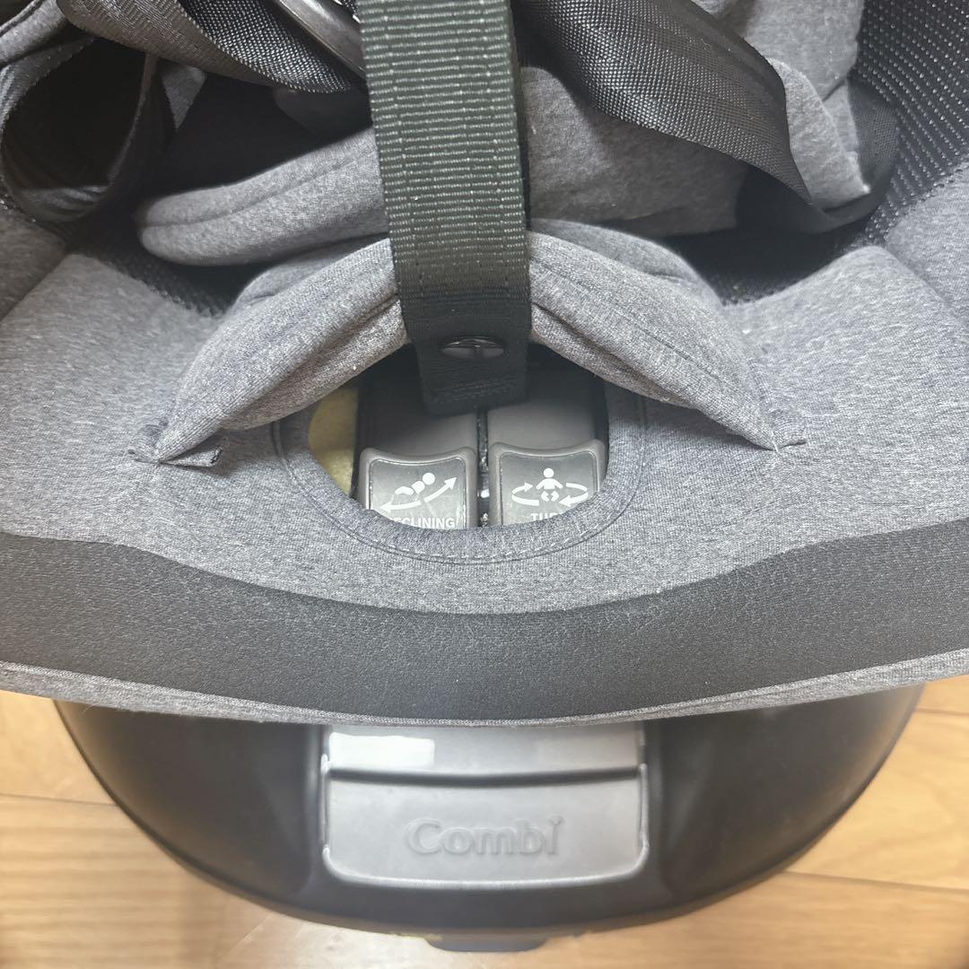 極美品✨️combi コンビ クルムーヴスマート エッグショック シートベルト固定