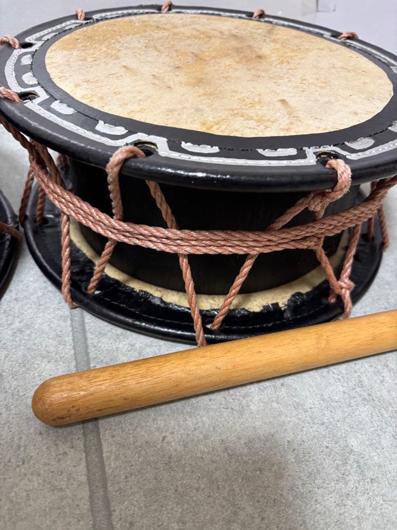 太鼓　2個セット　しめ縄？
