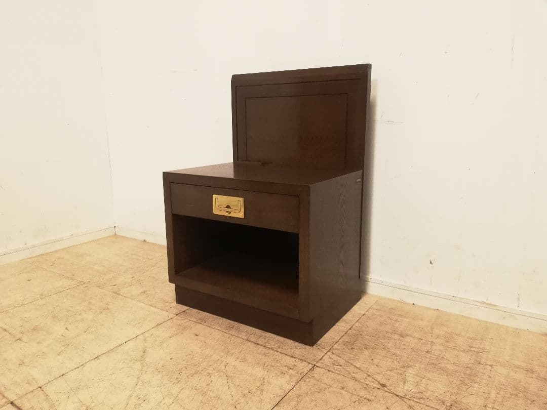 美品 カリモク最高峰 ドマーニ モーガントン ナイトテーブル 照明付き 最高級