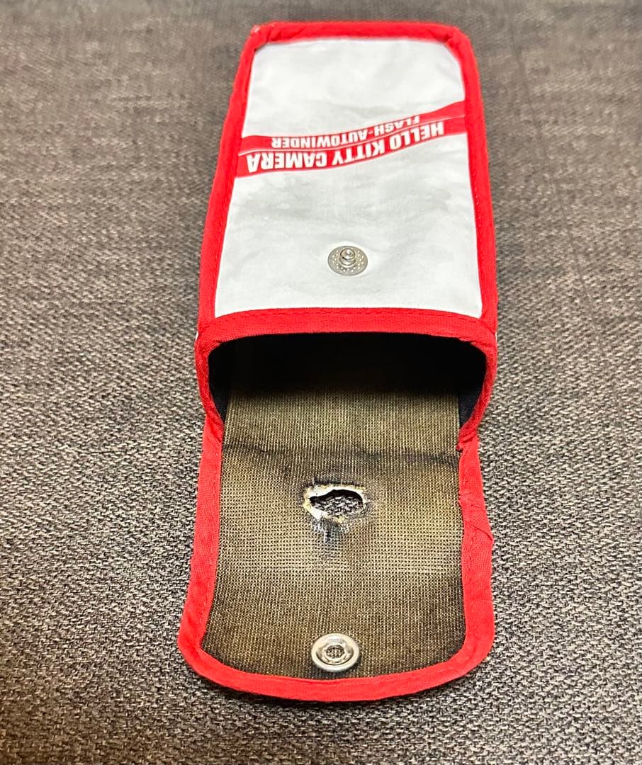 ハローキティ　フィルムカメラ