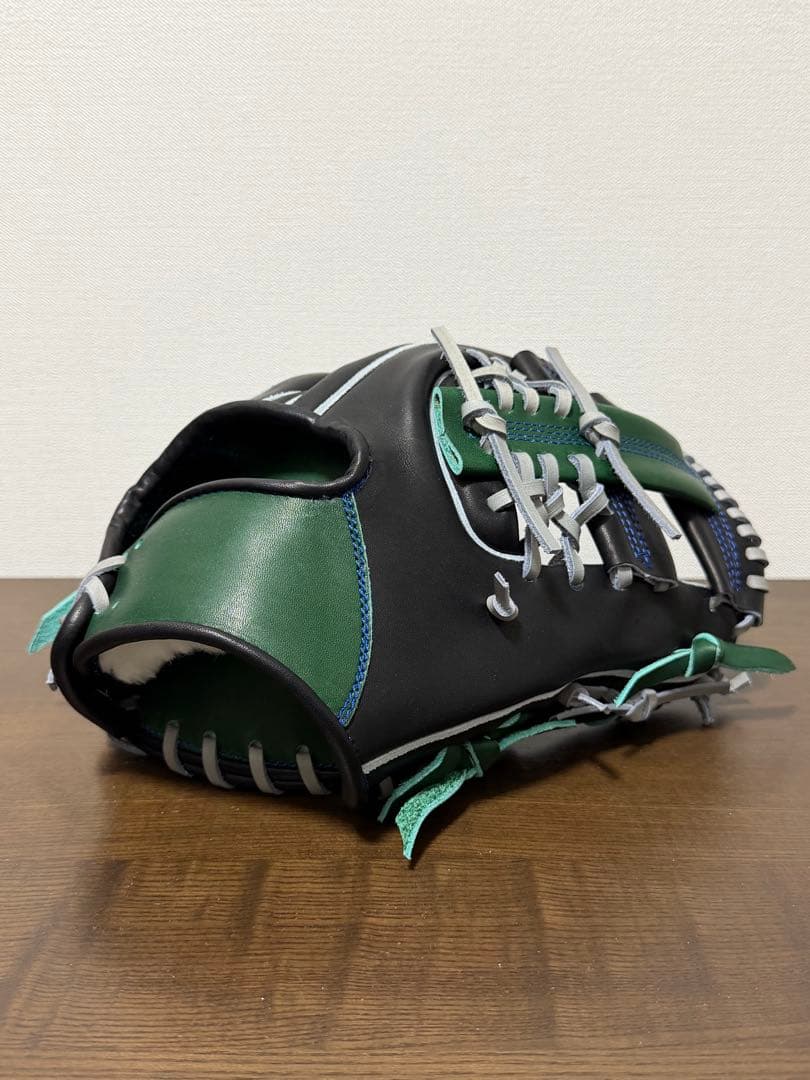 【新品】硬式 内野用グラブ