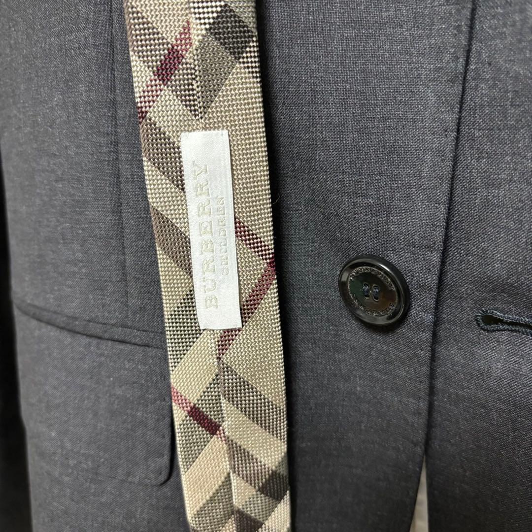 【美品】バーバリー　スーツ　ピンバッジ　卒業　受験　150 ネクタイ　エンブレム