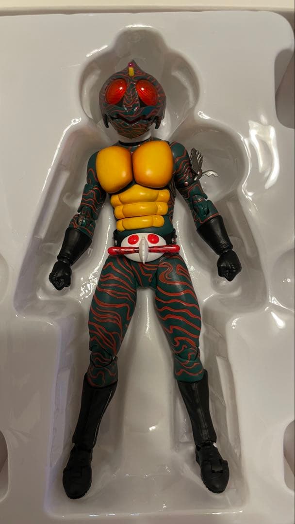 *ふるふる*真骨彫製法 仮面ライダーアマゾン フィギュアーツ　開封済み