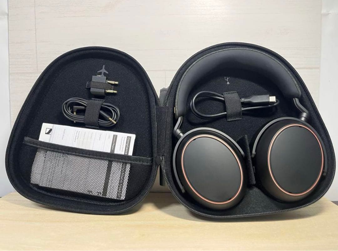 ヘッドホン momentum4