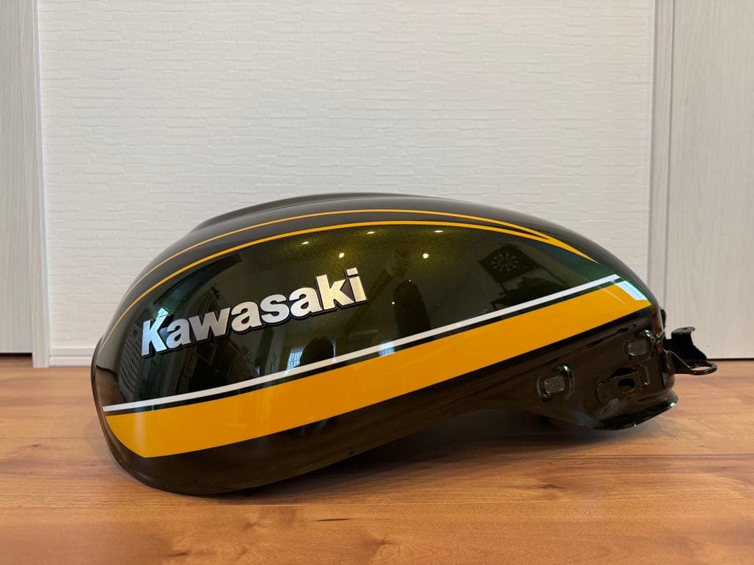 新車外し　Z900RS タイガー　外装一式