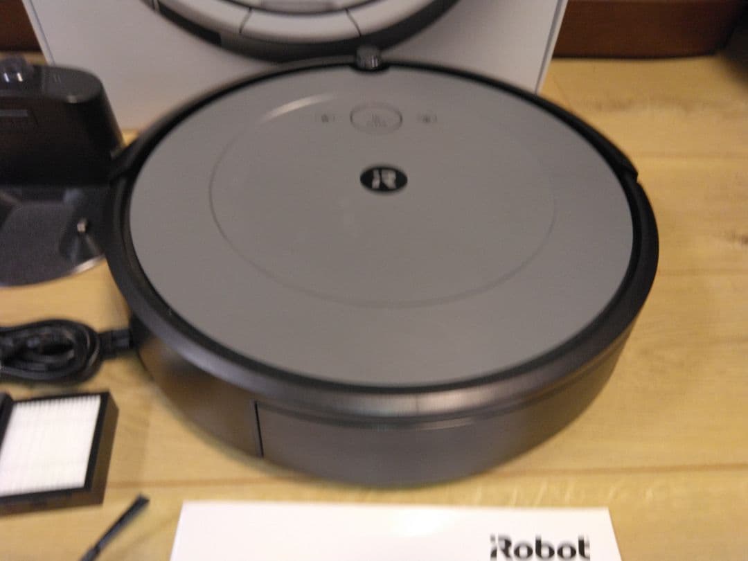 【ほぼ新品使用1時間半】ルンバ i2（2024年）専用個装箱（876） A