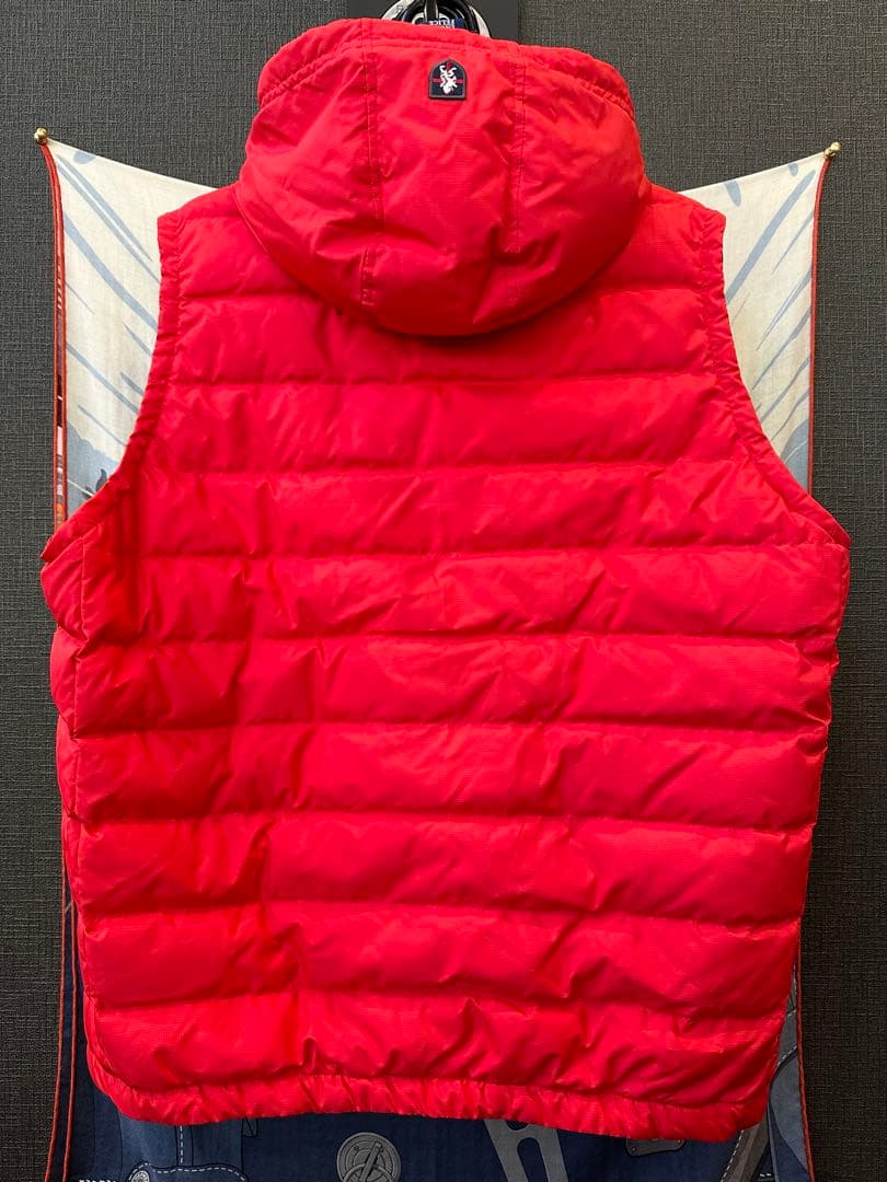 新品未使用 ラウラフェリーチェ ダウンベスト 赤 XL