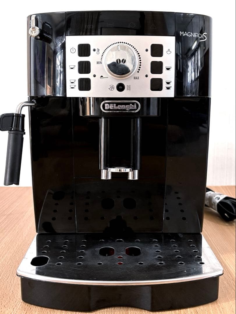 デロンギ　マグニフィカS ECAM22110B
